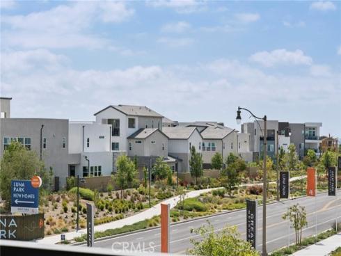 306  Treble  , Irvine, CA
