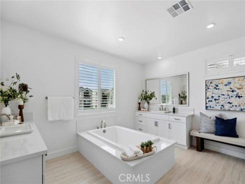 306  Treble  , Irvine, CA