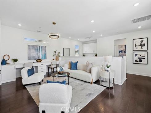 306  Treble  , Irvine, CA