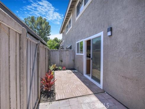 229  Springview  , Irvine, CA