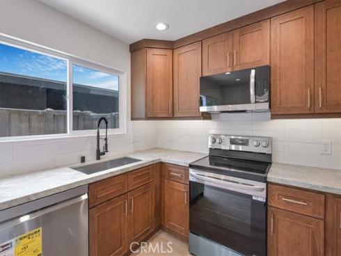229  Springview  , Irvine, CA
