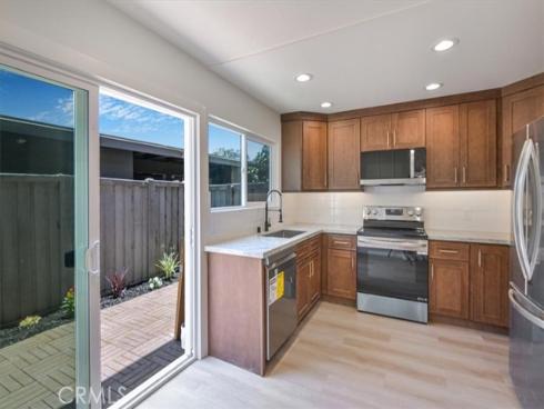 229  Springview  , Irvine, CA