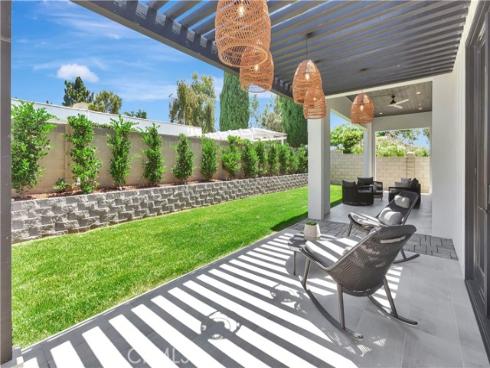 15362 Seine Cir. , Irvine, CA