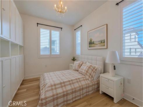 426  Lobata  , Irvine, CA