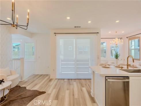 426  Lobata  , Irvine, CA