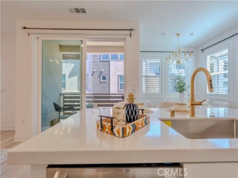 426  Lobata  , Irvine, CA