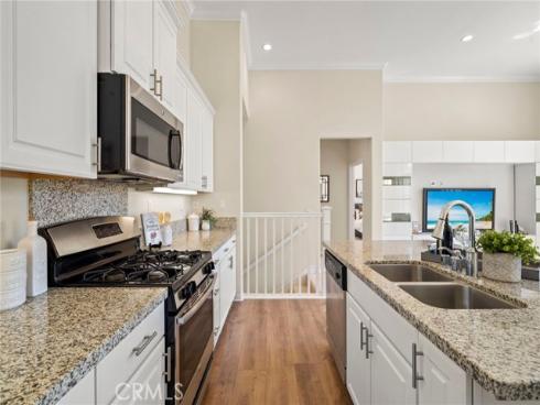 110  Rose Arch  , Irvine, CA