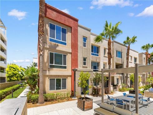 123  Citysquare  , Irvine, CA