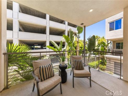 123  Citysquare  , Irvine, CA
