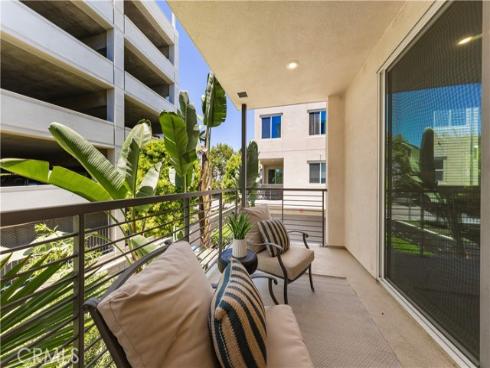 123  Citysquare  , Irvine, CA