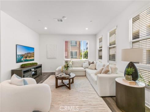 123  Citysquare  , Irvine, CA