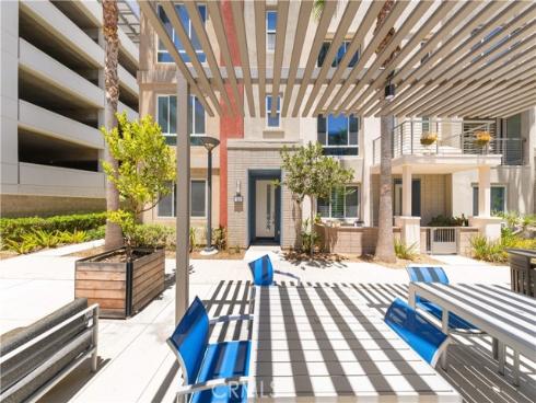 123  Citysquare  , Irvine, CA