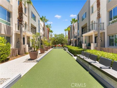 123  Citysquare  , Irvine, CA