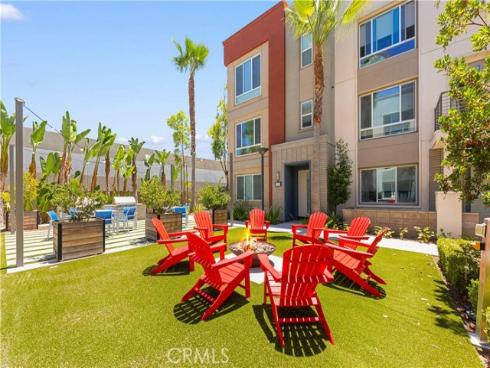 123  Citysquare  , Irvine, CA