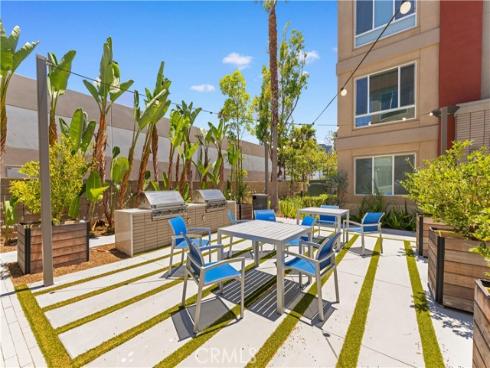 123  Citysquare  , Irvine, CA