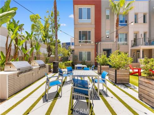 123  Citysquare  , Irvine, CA