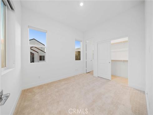 141 Sawbuck , Irvine, CA