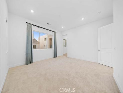 141 Sawbuck , Irvine, CA