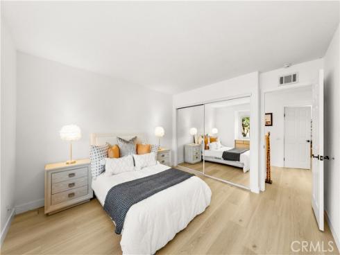 54 Willow Tree , Irvine, CA