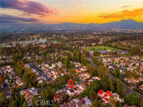 54 Willow Tree , Irvine, CA