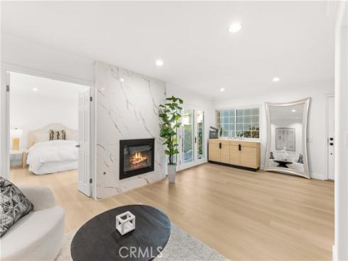54 Willow Tree , Irvine, CA