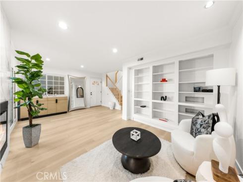 54 Willow Tree , Irvine, CA