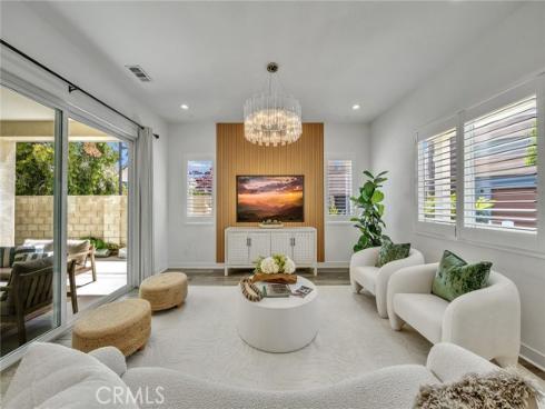 446  Chorus  , Irvine, CA