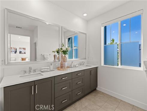 372  Baluster  , Irvine, CA