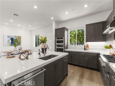 372  Baluster  , Irvine, CA