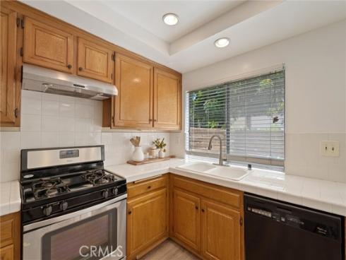 12  Tortoise Shell  , Irvine, CA