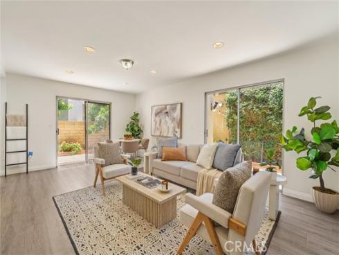 12  Tortoise Shell  , Irvine, CA