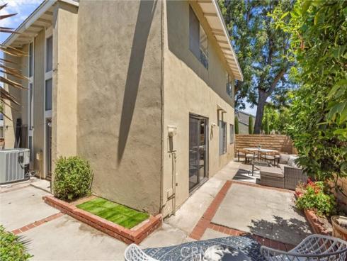 12  Tortoise Shell  , Irvine, CA