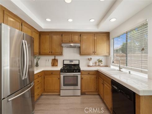 12  Tortoise Shell  , Irvine, CA