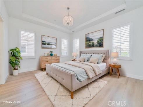 60 Quentin , Irvine, CA