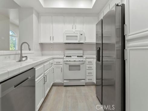 20  Leucadia  , Irvine, CA
