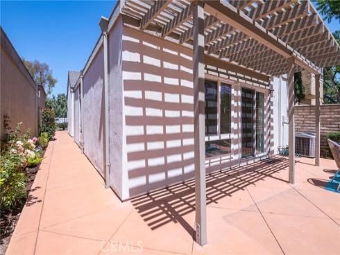 3  Willow Tree  , Irvine, CA