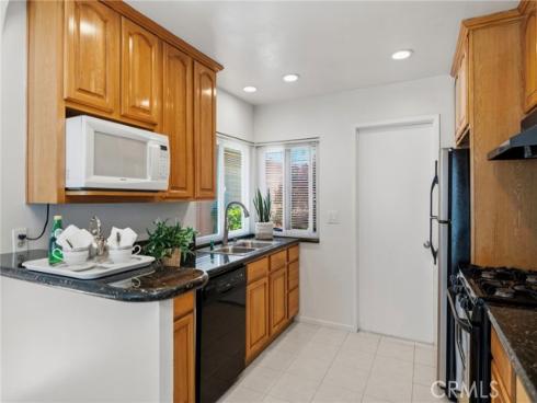 3  Willow Tree  , Irvine, CA