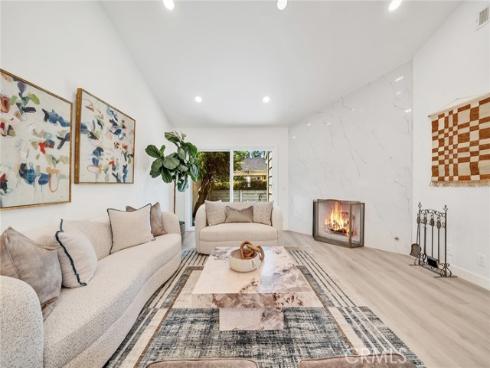 12 Primrose , Irvine, CA