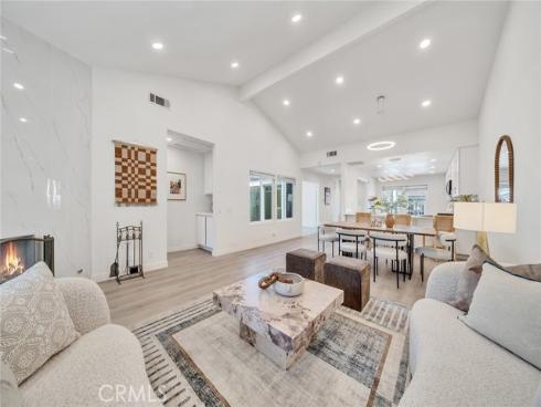 12 Primrose , Irvine, CA