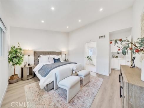 12 Primrose , Irvine, CA