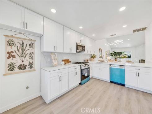 12 Primrose , Irvine, CA