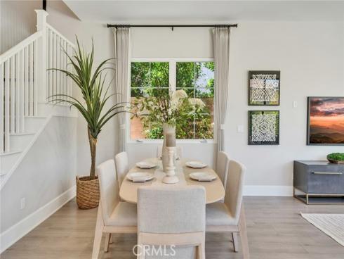 152 Statura , Irvine, CA