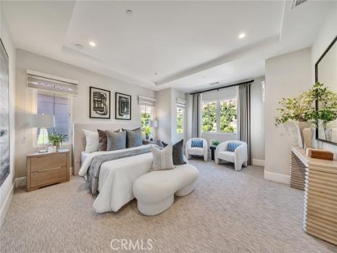 152 Statura , Irvine, CA