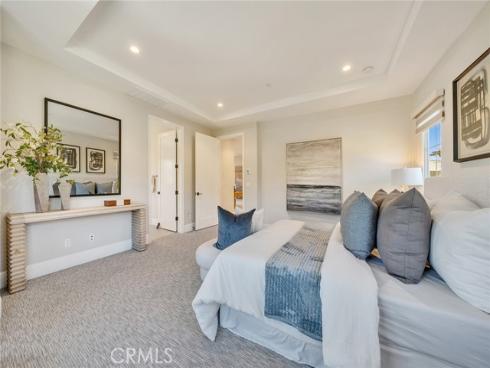 152 Statura , Irvine, CA