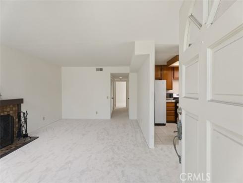 34 Exeter , Irvine, CA