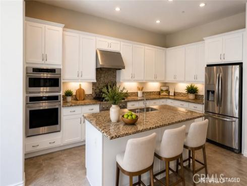 126  Cordial  , Irvine, CA