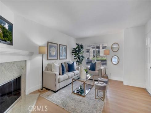 24  Christamon  , Irvine, CA