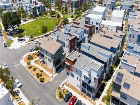 107 Allusion , Irvine, CA