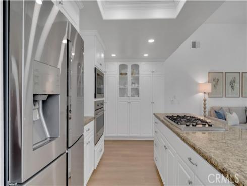 32 Deerwood E , Irvine, CA