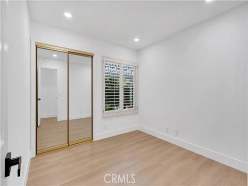 32 Deerwood E , Irvine, CA